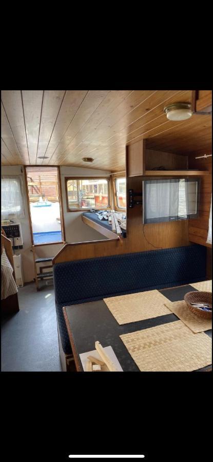 Zouw Hausboat Zakotven -Pouze Ubytovani Roudnice nad Labem Bagian luar foto