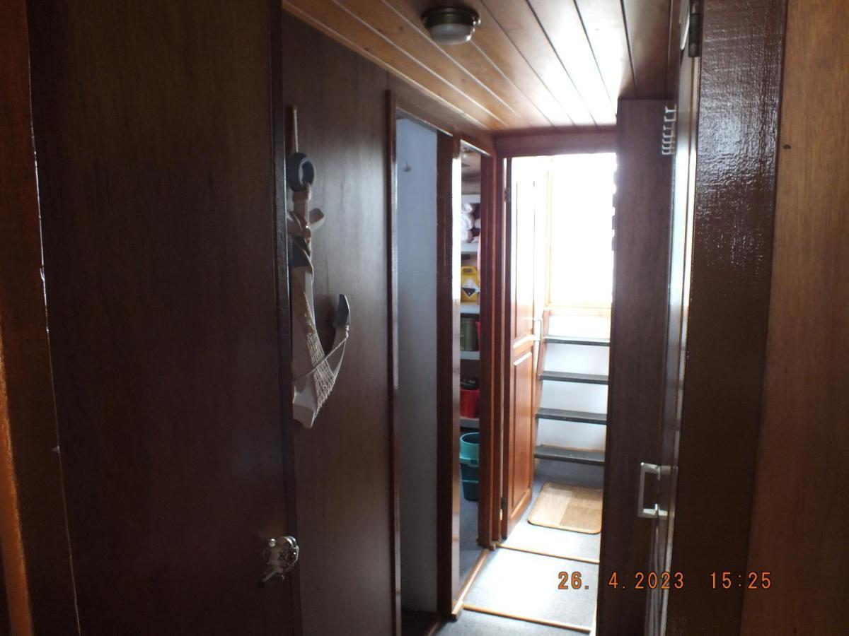 Zouw Hausboat Zakotven -Pouze Ubytovani Roudnice nad Labem Bagian luar foto
