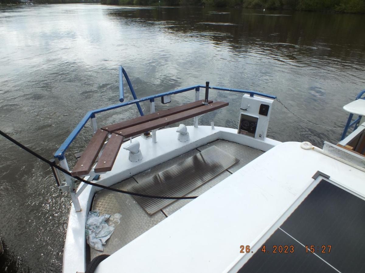 Zouw Hausboat Zakotven -Pouze Ubytovani Roudnice nad Labem Bagian luar foto