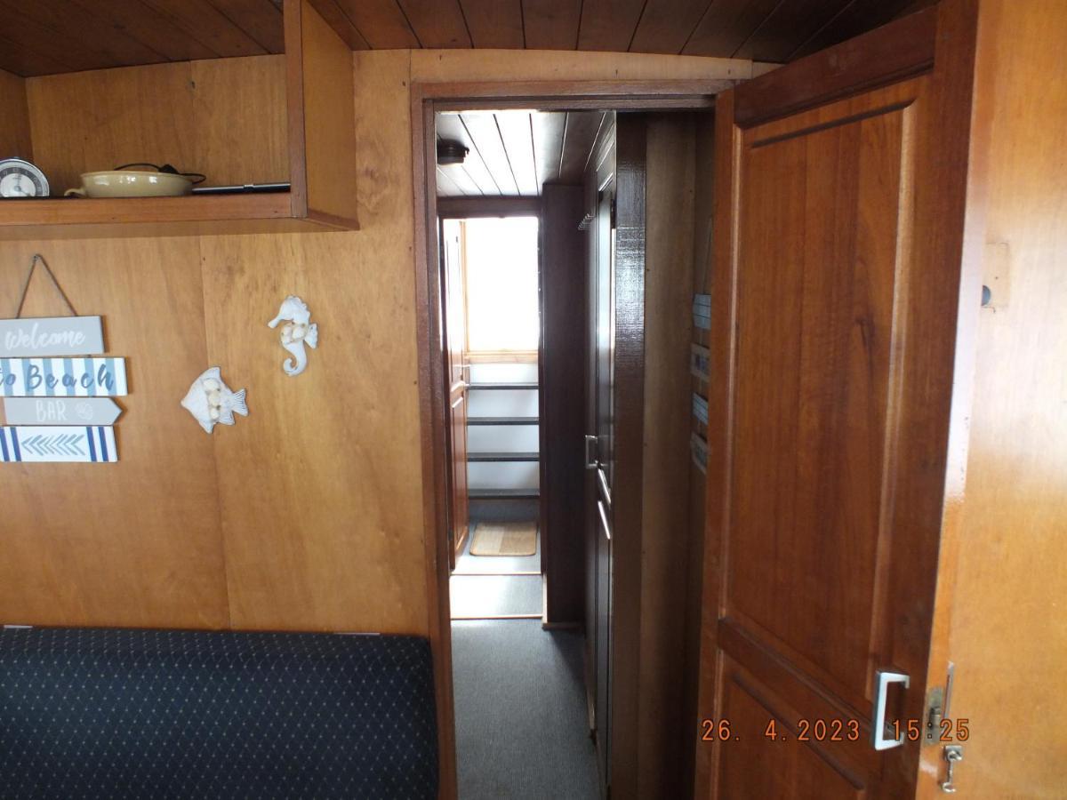 Zouw Hausboat Zakotven -Pouze Ubytovani Roudnice nad Labem Bagian luar foto