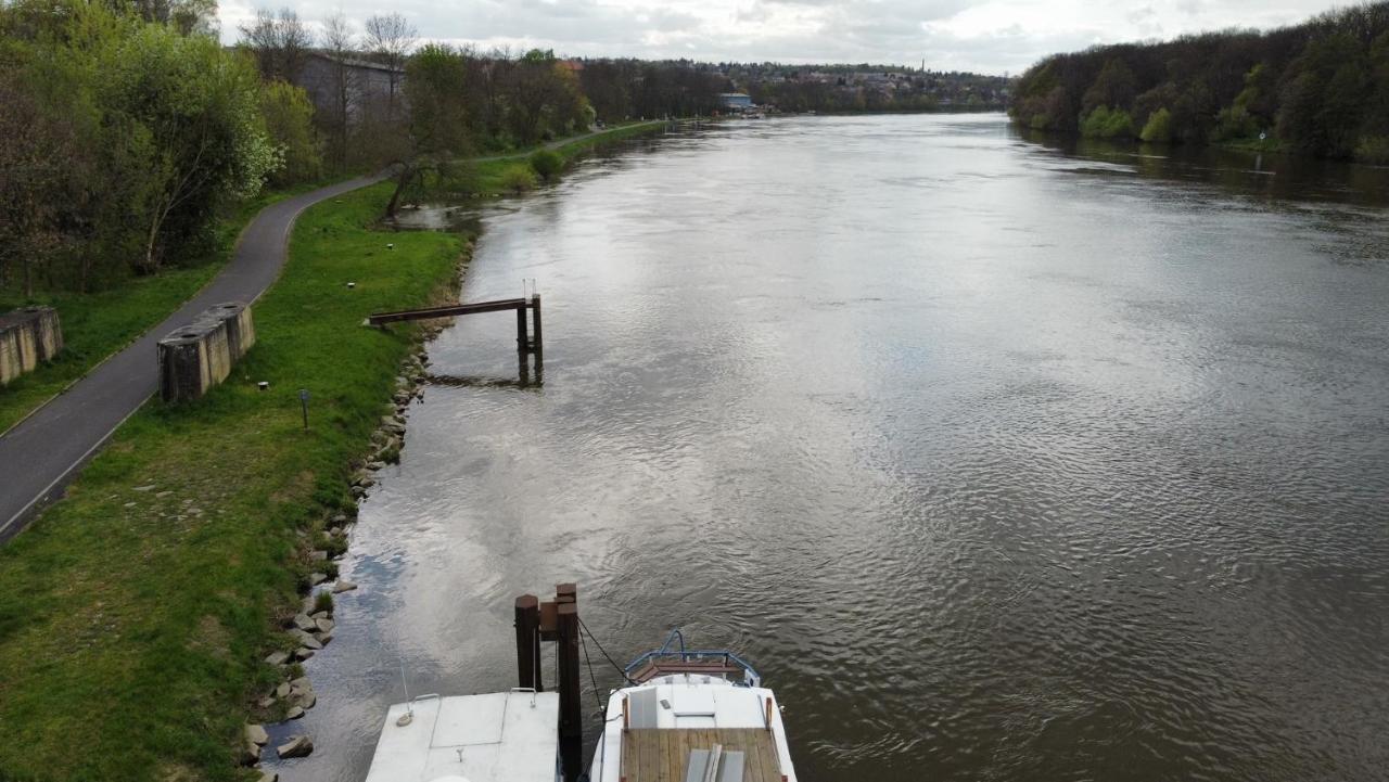 Zouw Hausboat Zakotven -Pouze Ubytovani Roudnice nad Labem Bagian luar foto